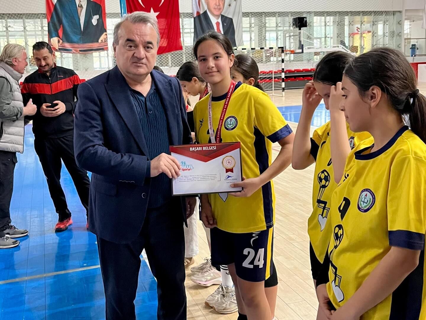 Hentbolda Yarı Final Heyecanı Sona Erdi Finallerin Yolcuları Belli Oldu 12656