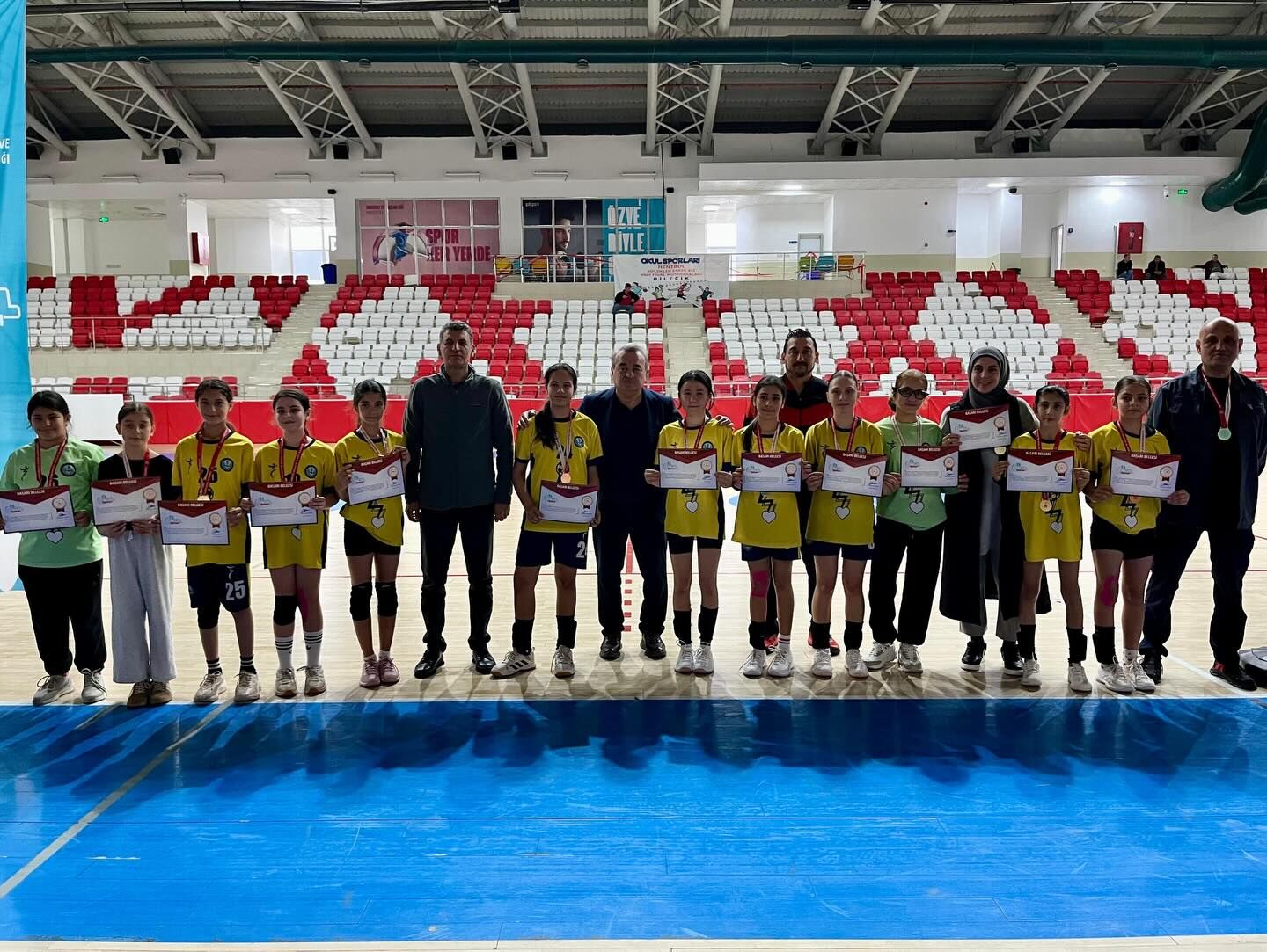 Hentbolda Yarı Final Heyecanı Sona Erdi Finallerin Yolcuları Belli Oldu 12657