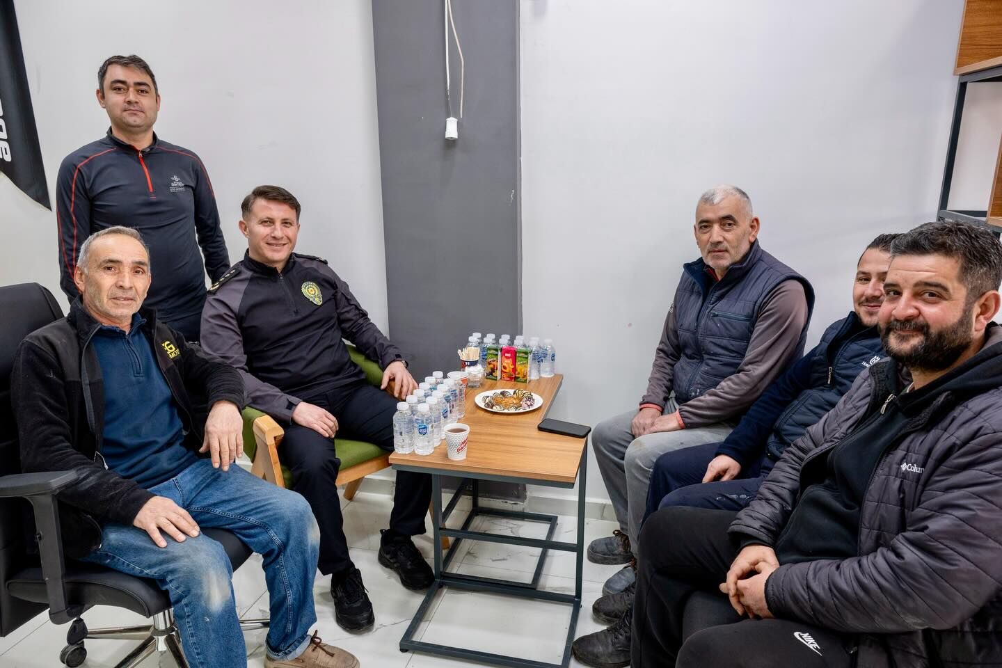 İl Emniyet Müdürü Esnafla Bir Araya Geldi 12455