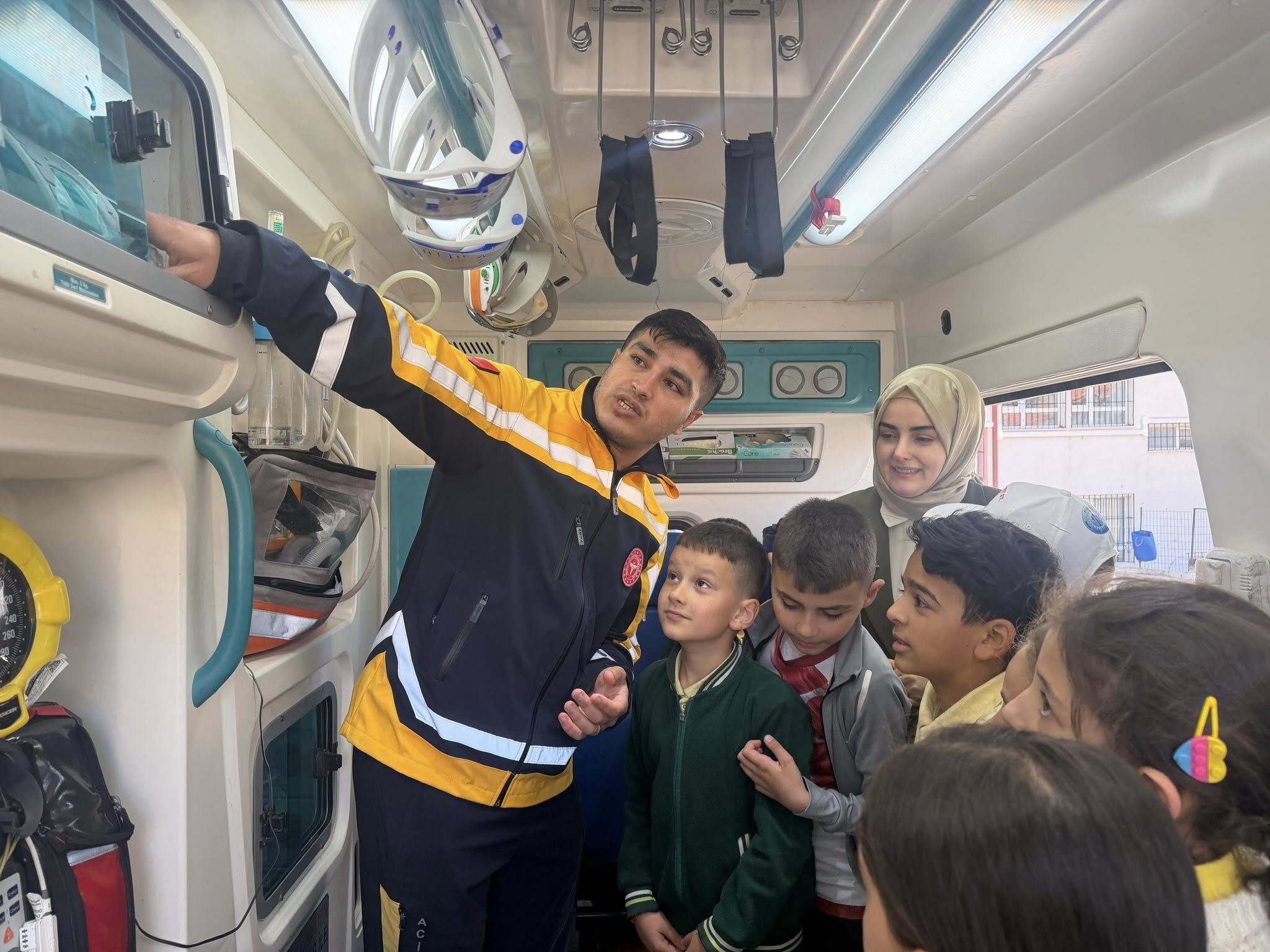 Mi̇ni̇kler Sağlik Elçi̇si̇ Oldu 13579 (1)