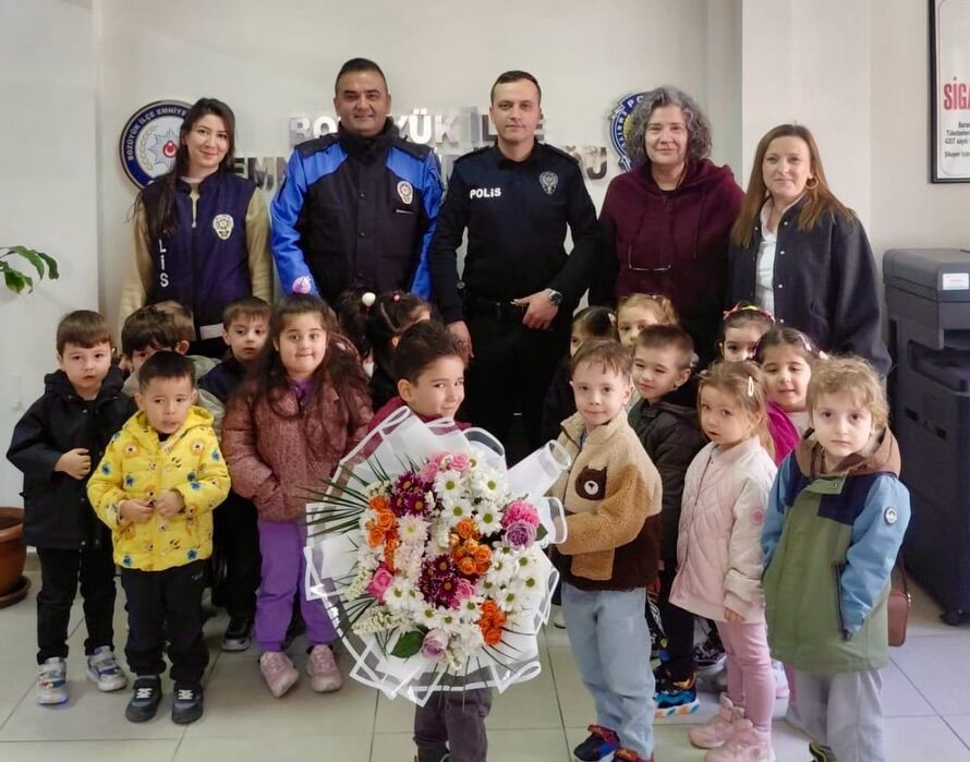 Miniklerden Polis Haftası Ziyareti 13093