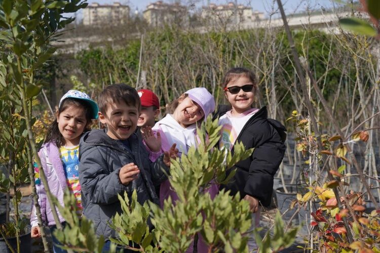 Miniklerden Sera Ziyareti Doğayı Yerinde Öğrendiler 13079