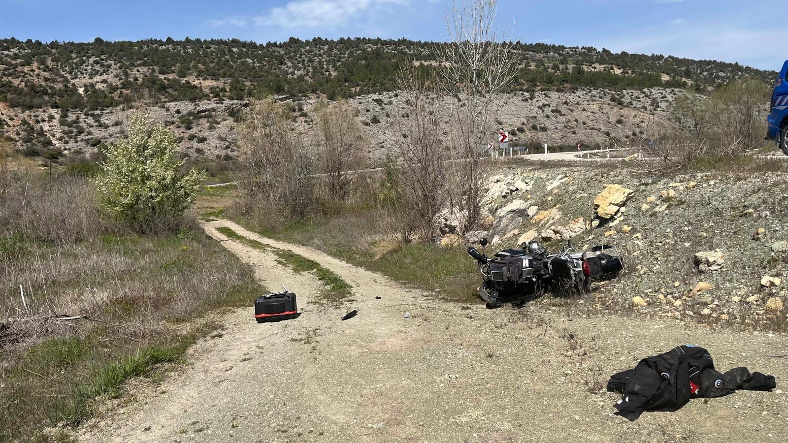 Motosiklet Tarlaya Devrildi 1 Yaralı 13060