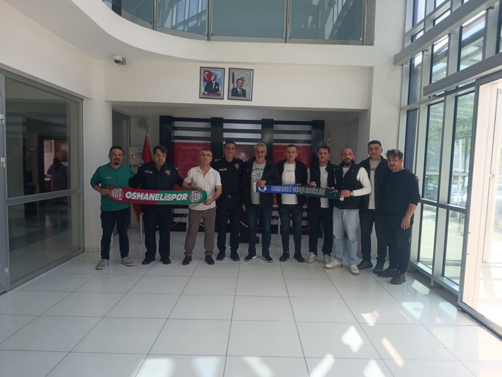 Osmaneli’nde Tarihi Derbi Öncesi Dostluk Mesajı 13654