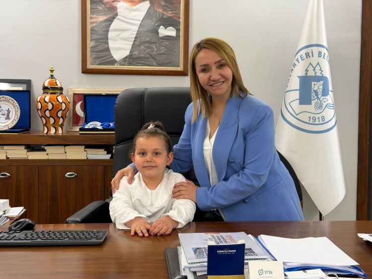 Pazaryerinde Başkanlık Koltuğu Miniklere Emanet 13406