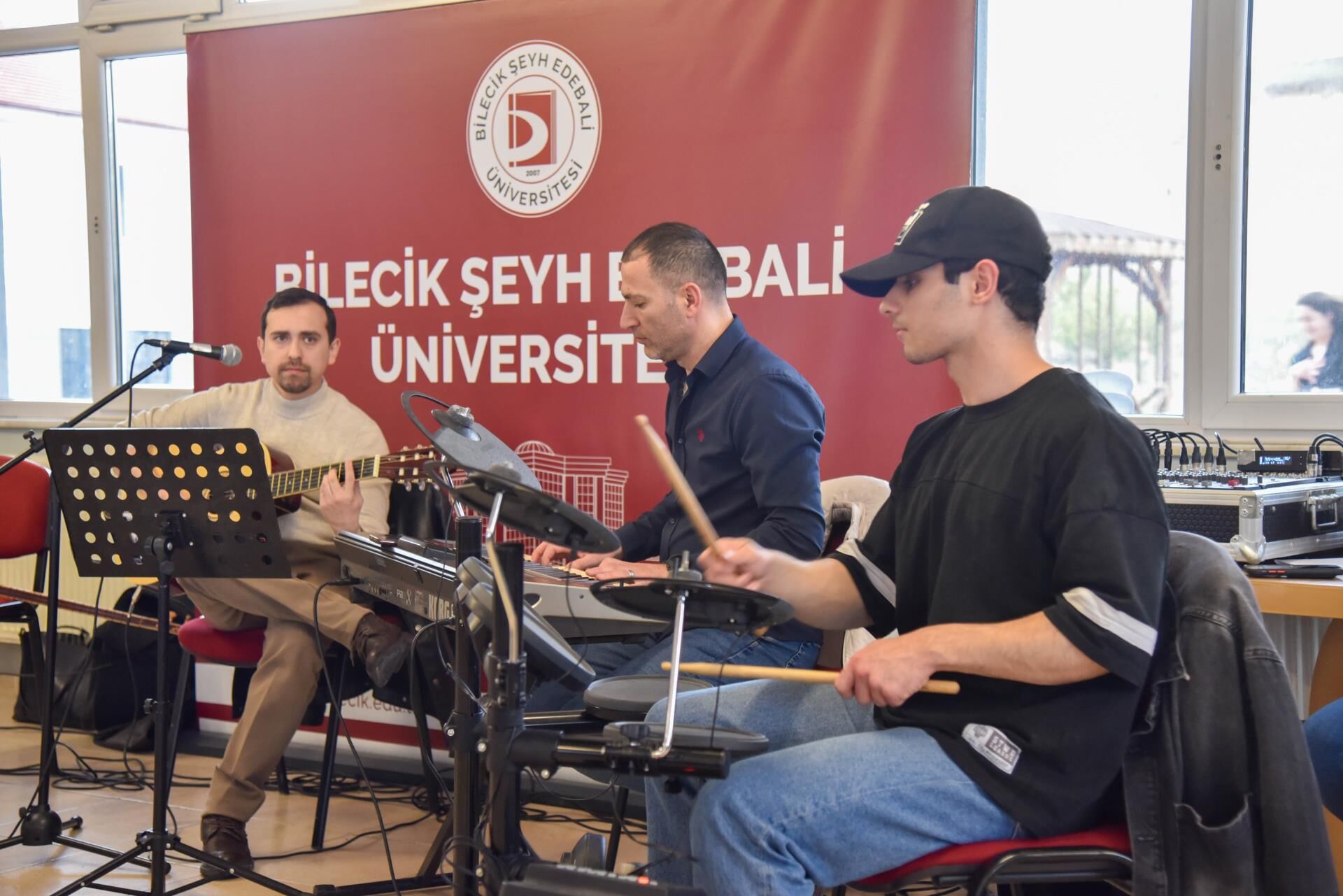 Söğüt Myo’da Kampüs Konserleri 12492