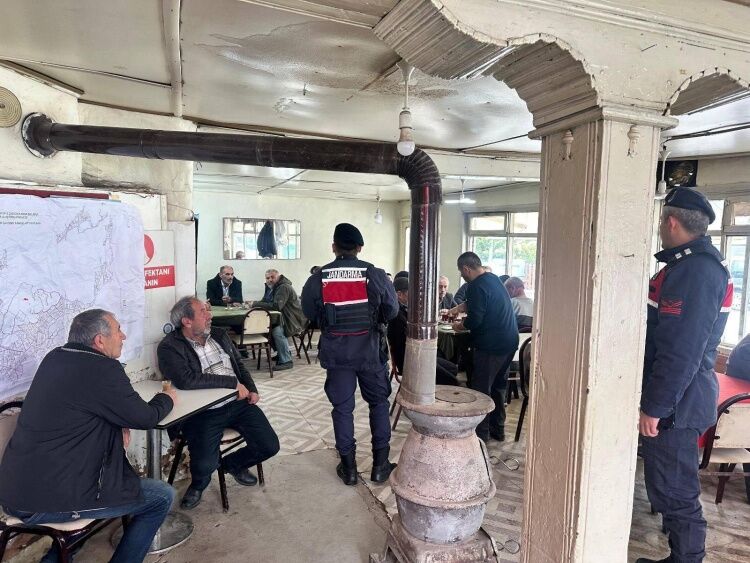 Tüm Ilçelerde Tek Tek Vatandaşlara Anlattılar 12770