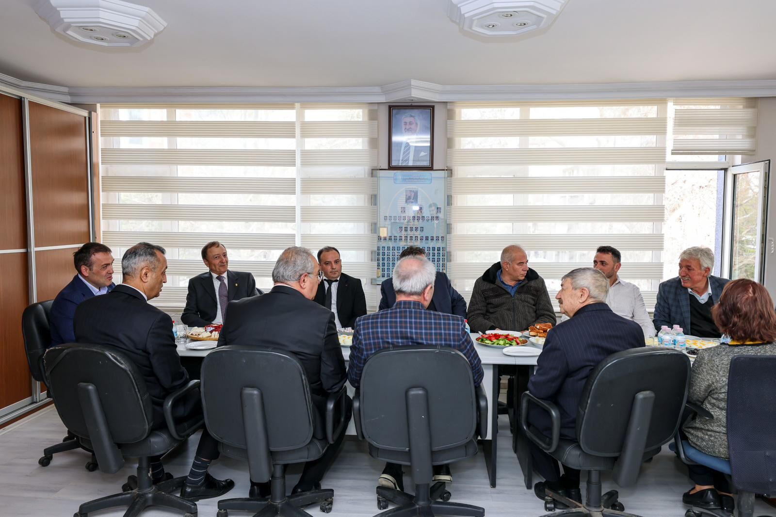 Vali Sözer Devlet Her Zaman Esnafın Yanında 12853