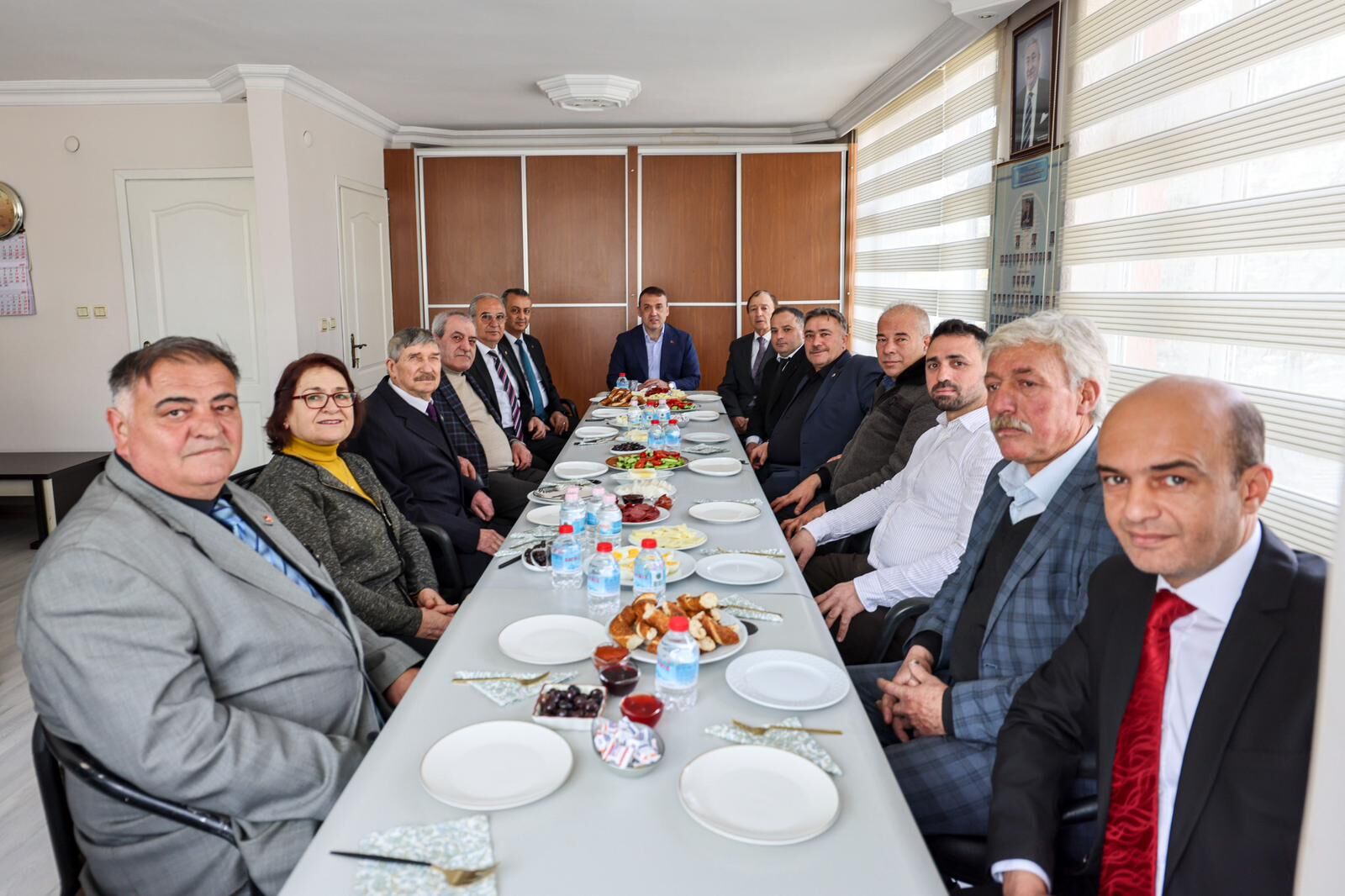 Vali Sözer Devlet Her Zaman Esnafın Yanında 12855