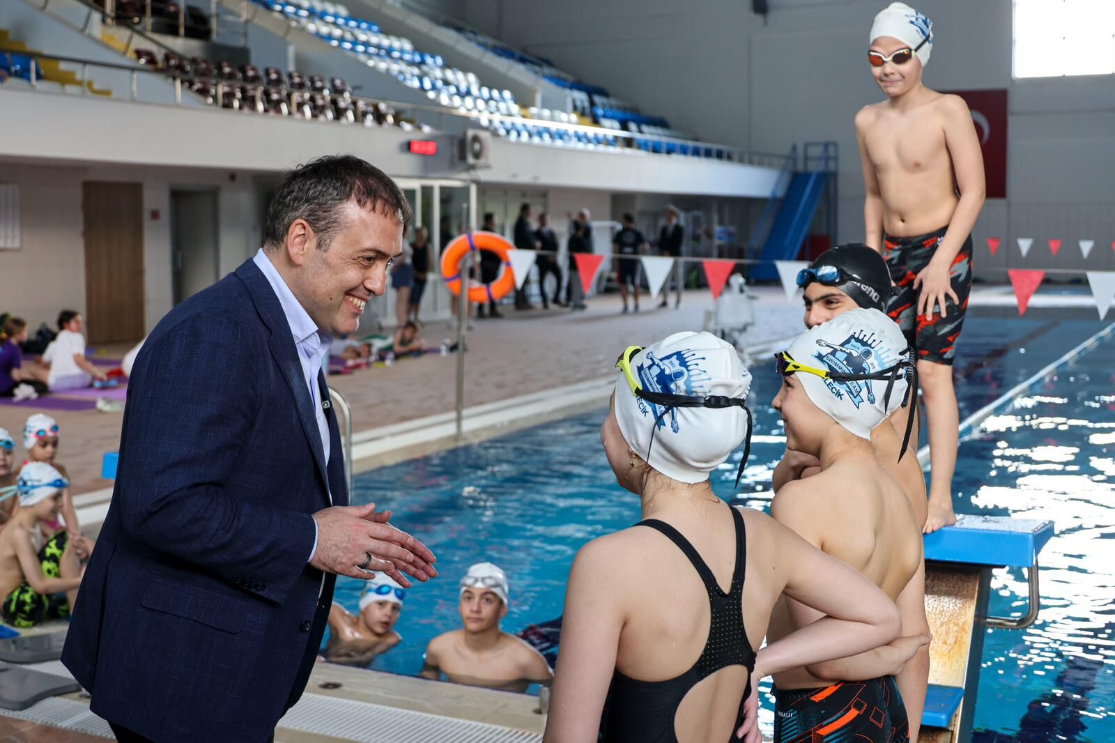 Vali Sözer Gençlik Ve Spor Yatırımlarını İnceledi 12879