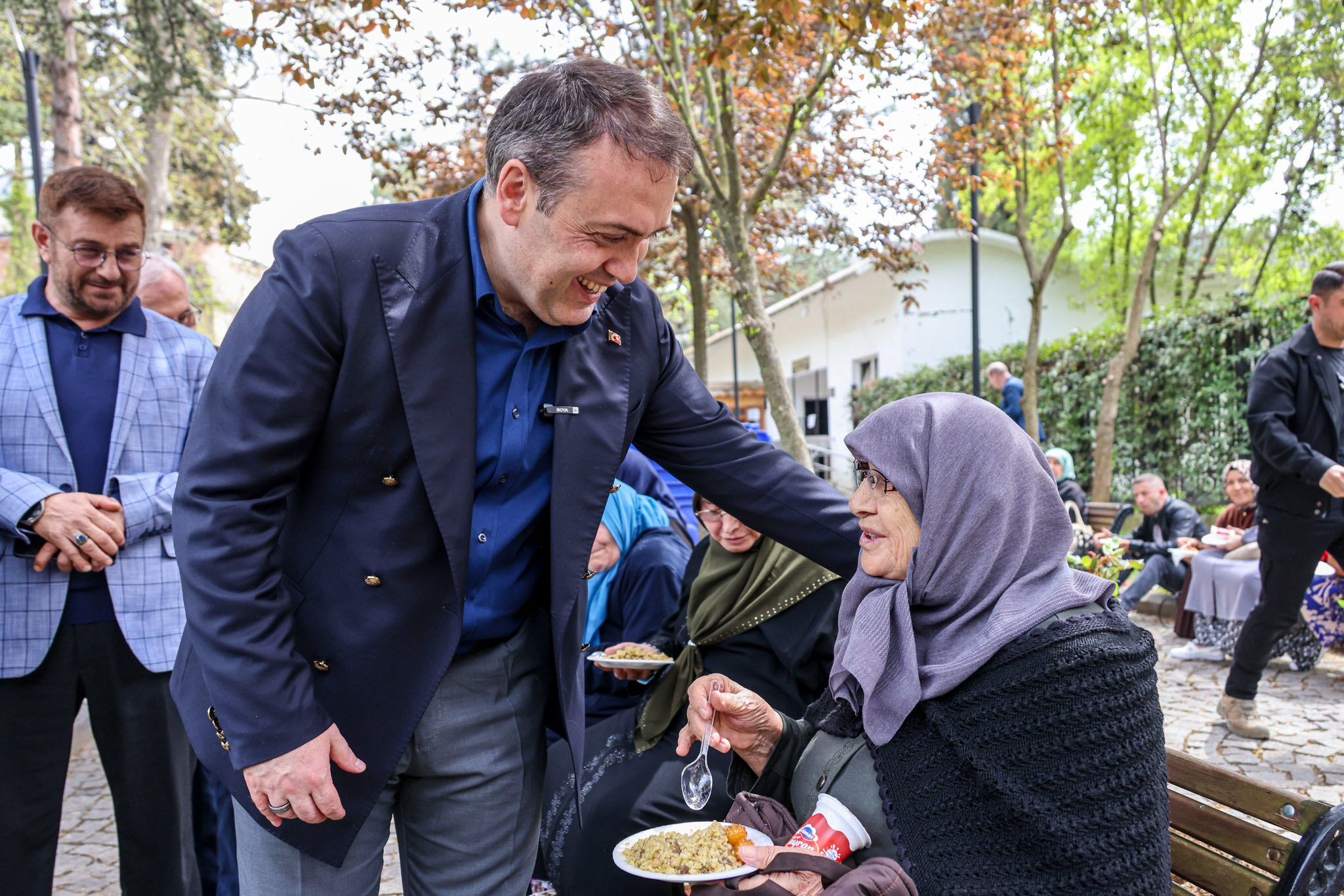 Vali Sözer’den Şifalı Pilav İkramı 13211