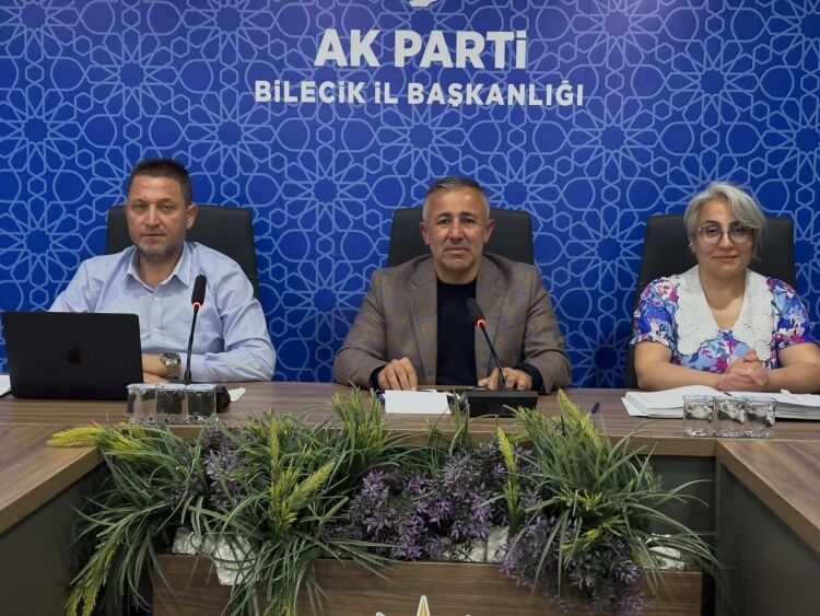 Ak Parti Bilecik İl Yönetimi Bayram Öncesi Toplandı 14989