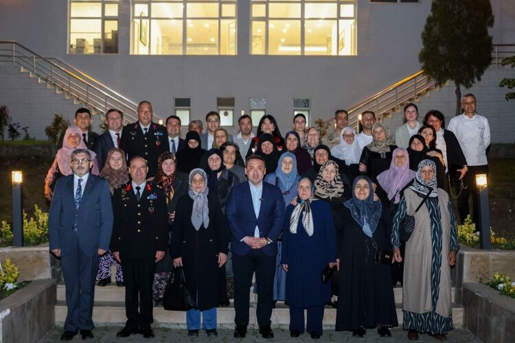 Annler Gününde Yürekleri Isıtan Buluşma 14187