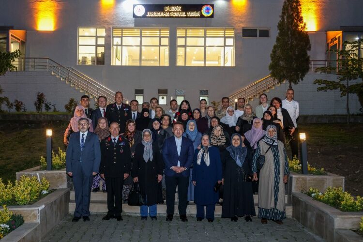 Annler Gününde Yürekleri Isıtan Buluşma 14188
