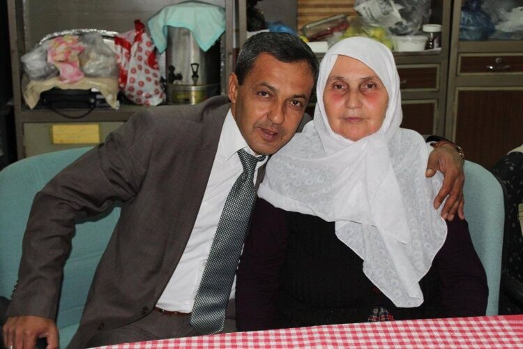 Başkan Özden’den Anneler Günü Mesajı 14215 (1)