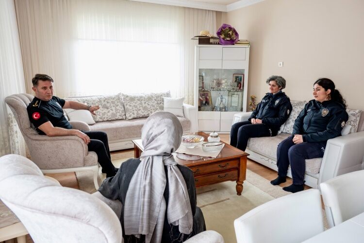 Bilecik Emniyetinden Bayramda Vefa Ziyaretleri 15002