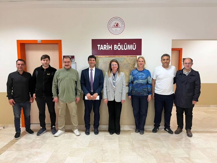 Bilecik Kent Belleği’nde Yayın Kurulu Toplantısı Ve Üniversite Ziyareti 14815