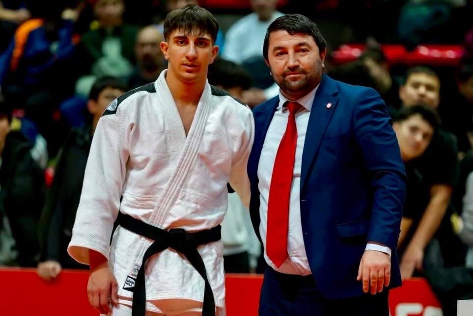 Bilecikli Emirhan Türkiyeyi Temsil Edecek 14043