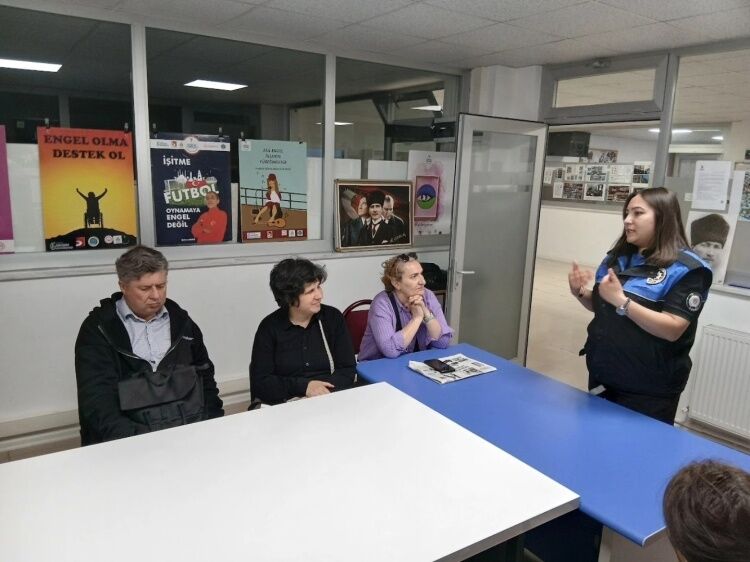 Bilecik’te “Güvenli Yaşam Bilinçli Toplum” Eğitimi Düzenlendi 14717