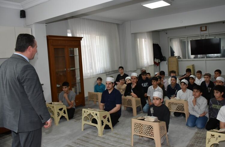 Bilecik’te Hafız Adaylarına Moral Ziyareti 14065