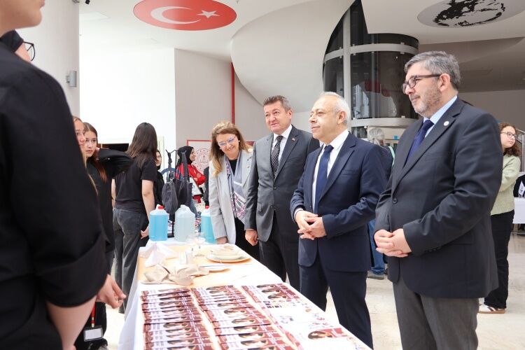 Bilecik’te “Meslek Tanıtım Günleri” Öğrencilerle Buluştu 14790