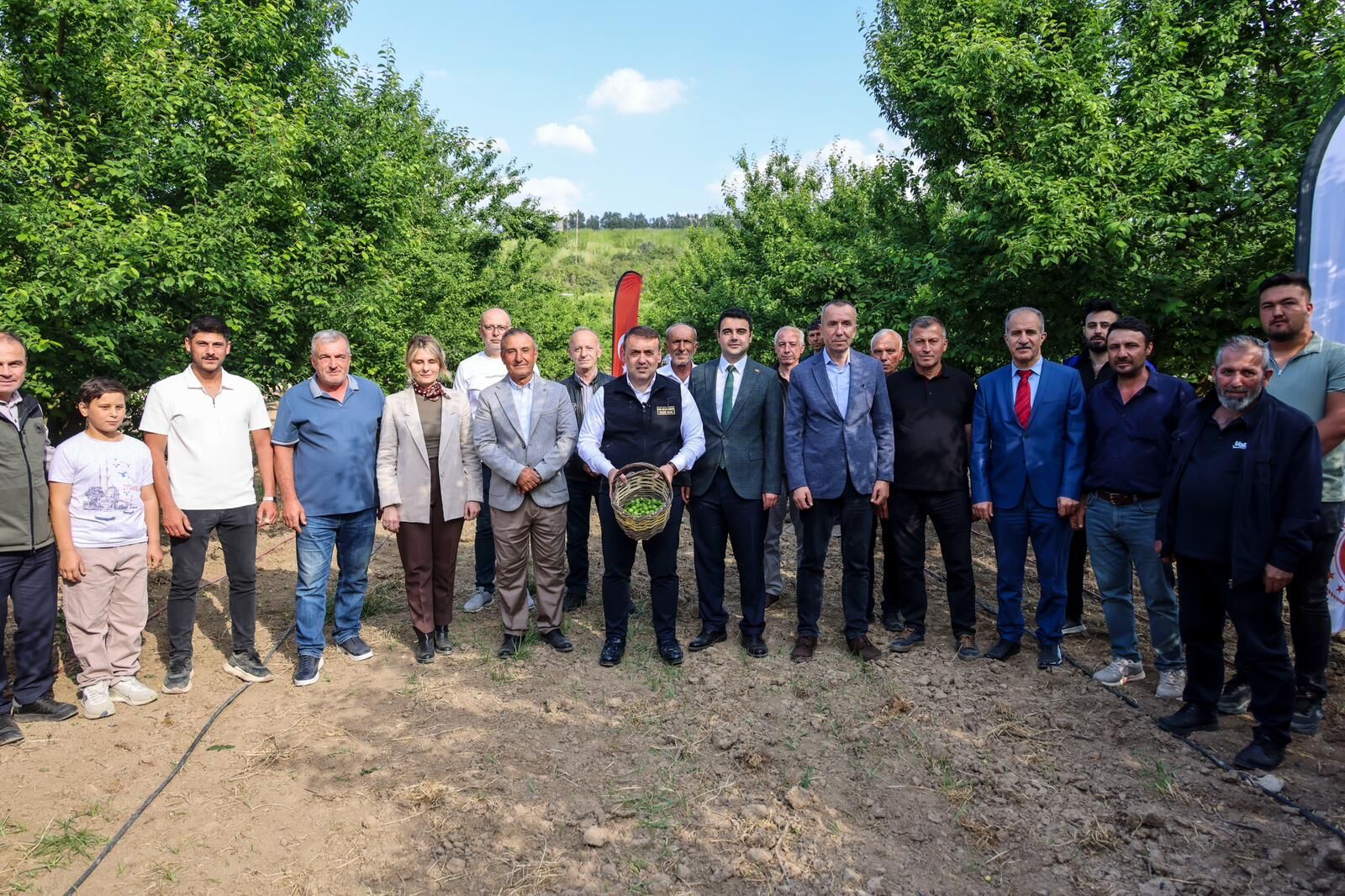 Bilecik’te Sezonun İlk Can Eriği Hasadı Yapıldı 14542