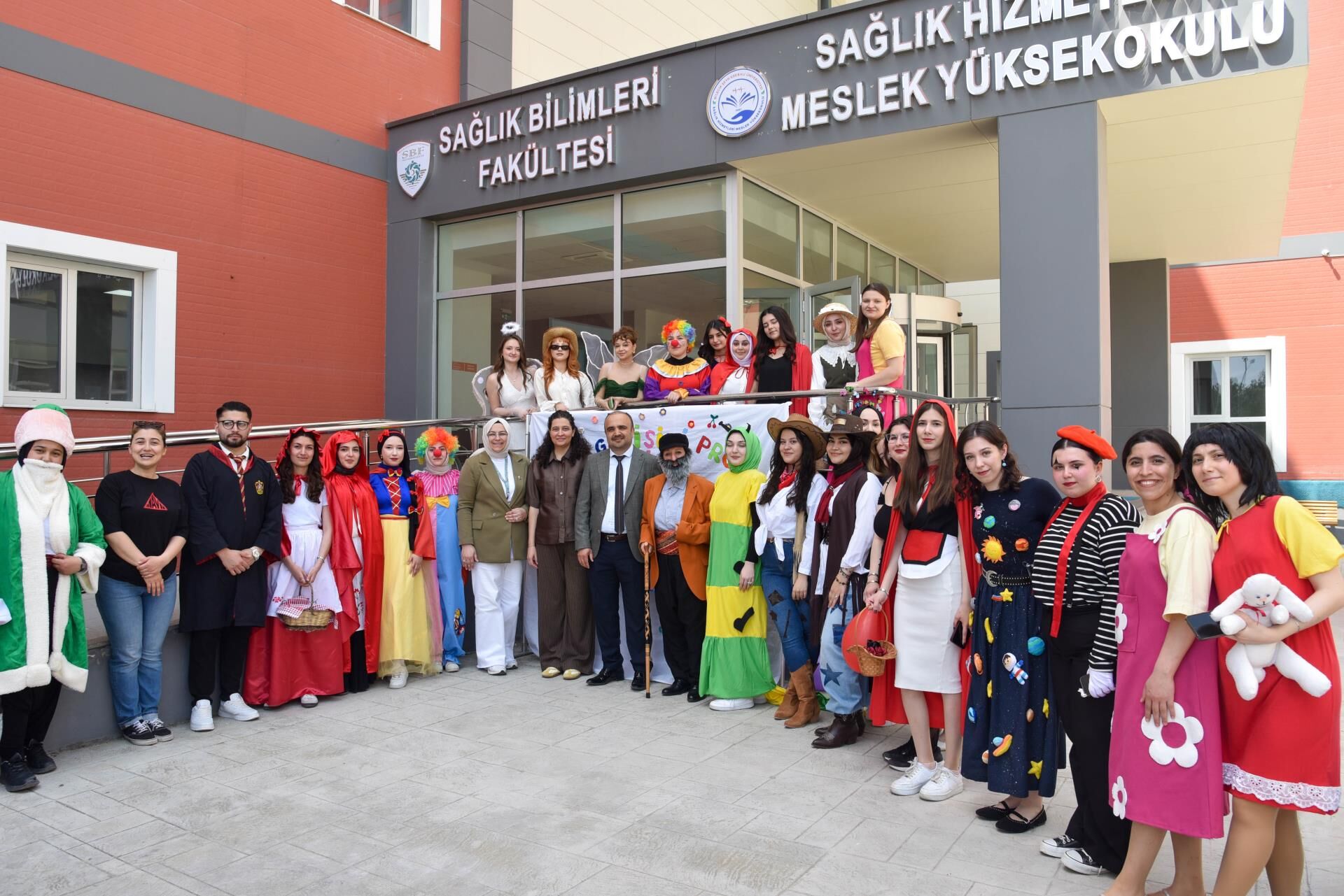 Bir Damla Sağlık, Koca Bir Bilim Şöleni 14353