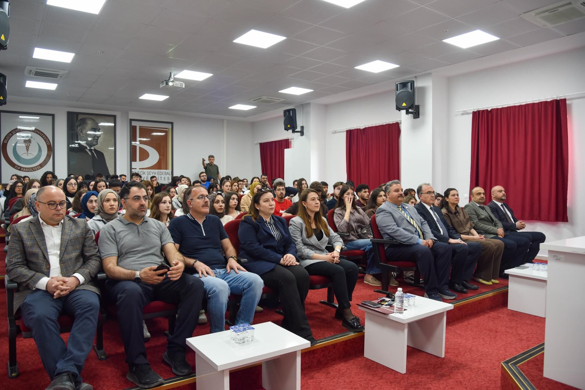 Bir Damla Sağlık, Koca Bir Bilim Şöleni 14355