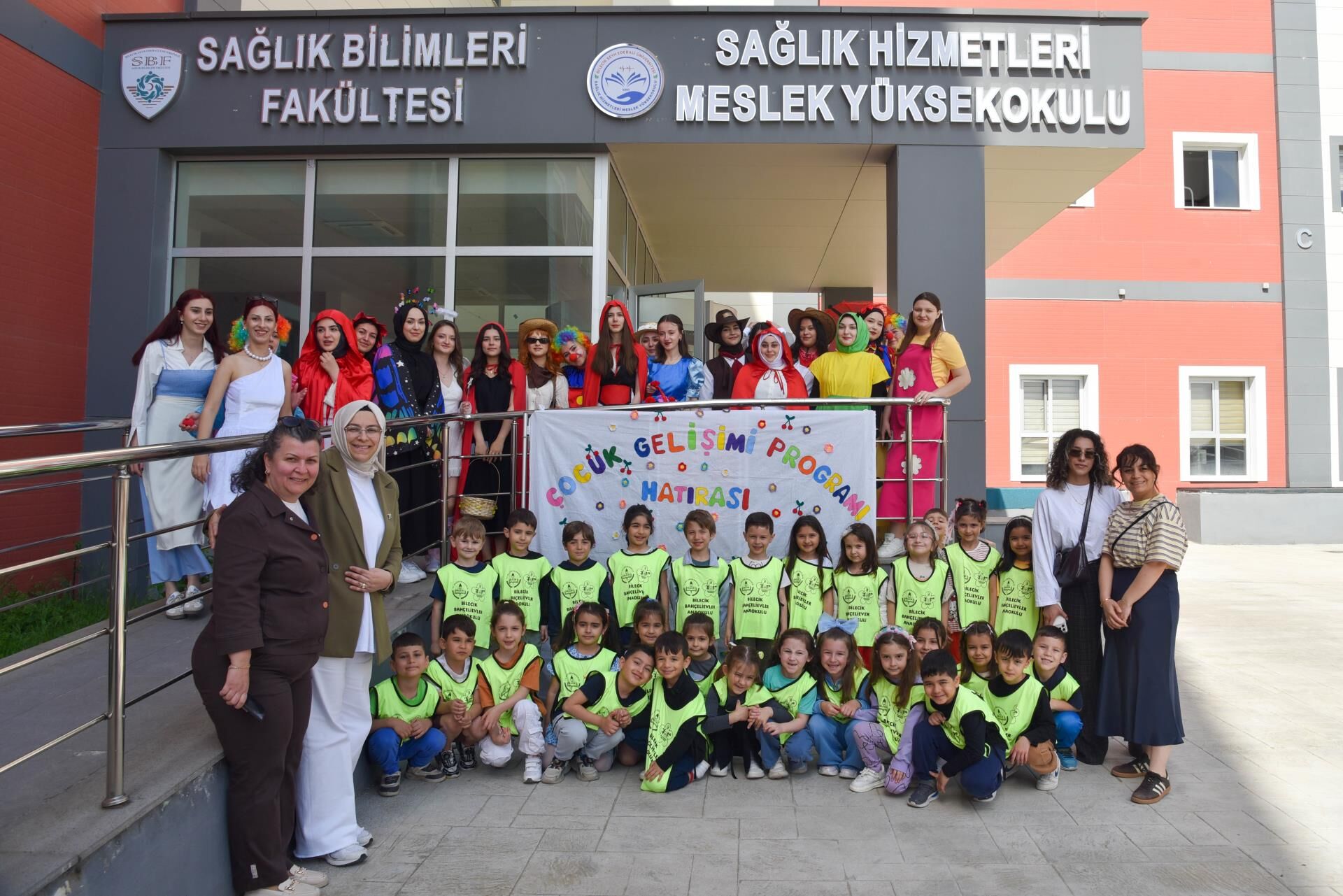 Bir Damla Sağlık, Koca Bir Bilim Şöleni 14356