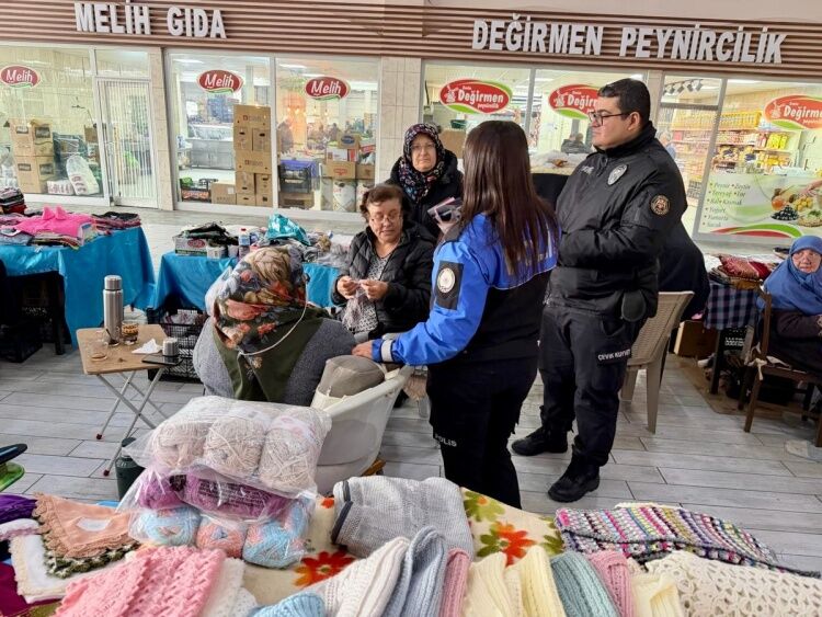 Bozüyük’te Pazarda Dolandırıcılık Uyarısı 14071