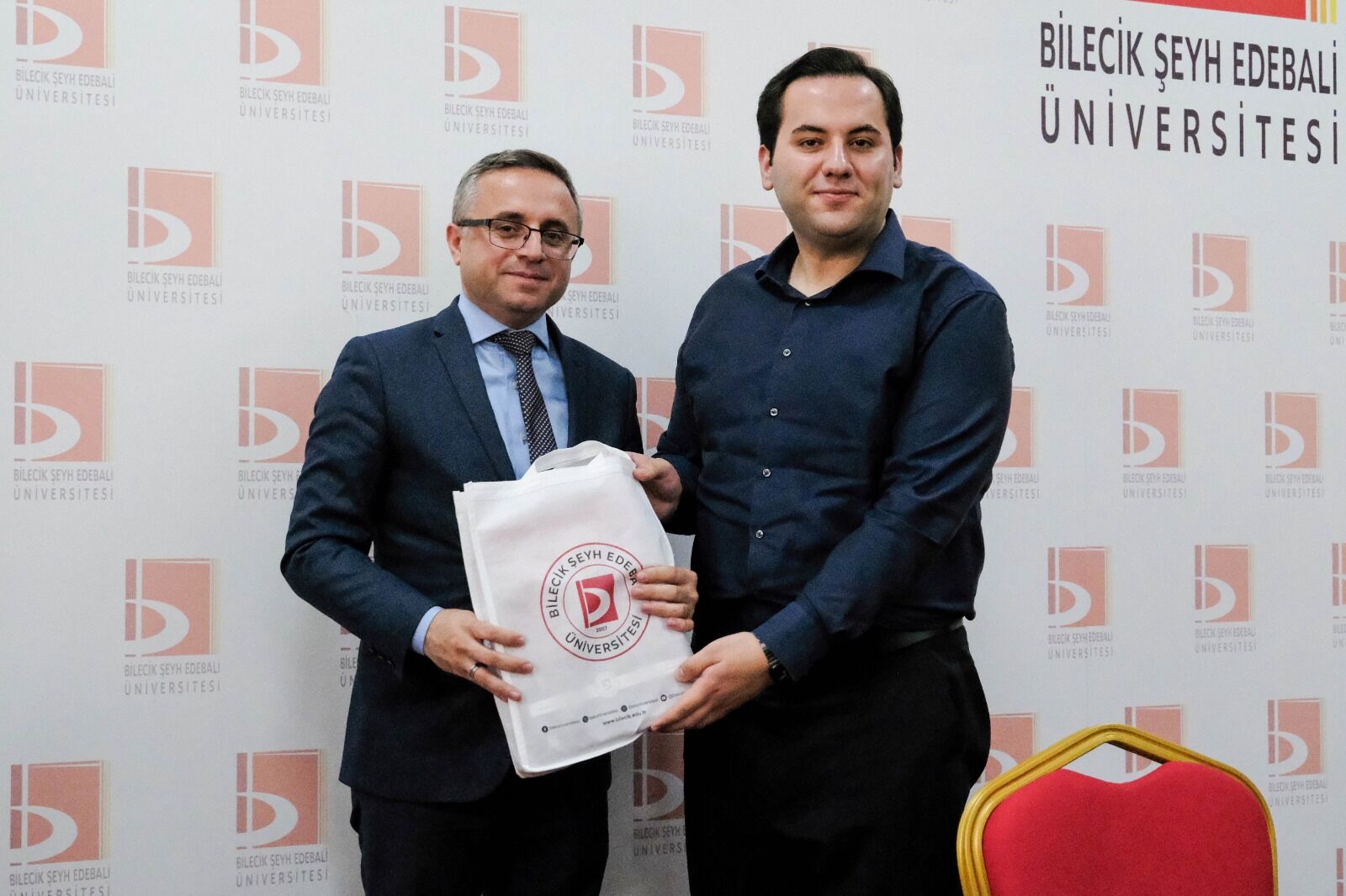 Bşeü’de Diplomasi Rüzgârı 14448