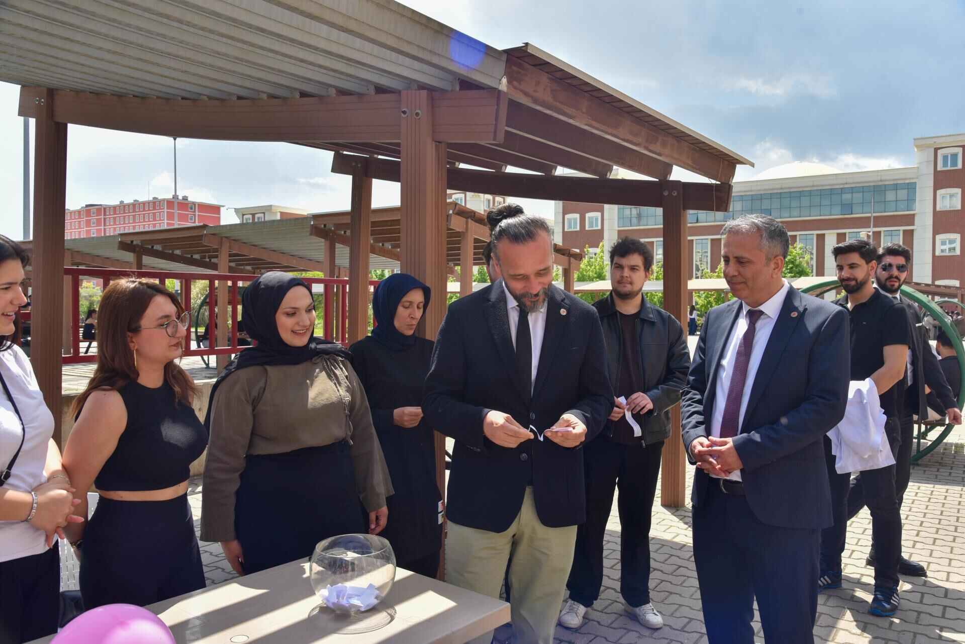 Bşeü’de “Engelsiz Farkındalık” Standına Yoğun İlgi 14475