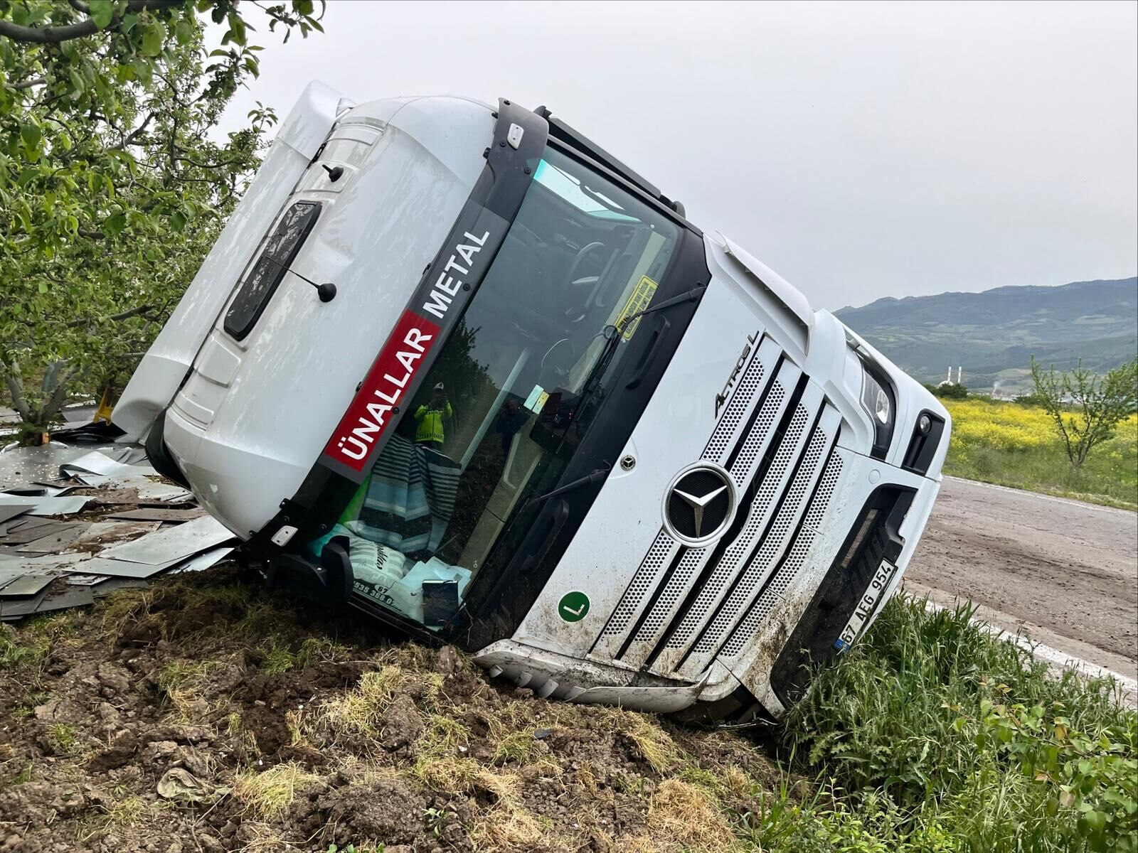 İznik–Pamukova Karayolu Geçici Olarak Trafiğe Kapatıldı 14107