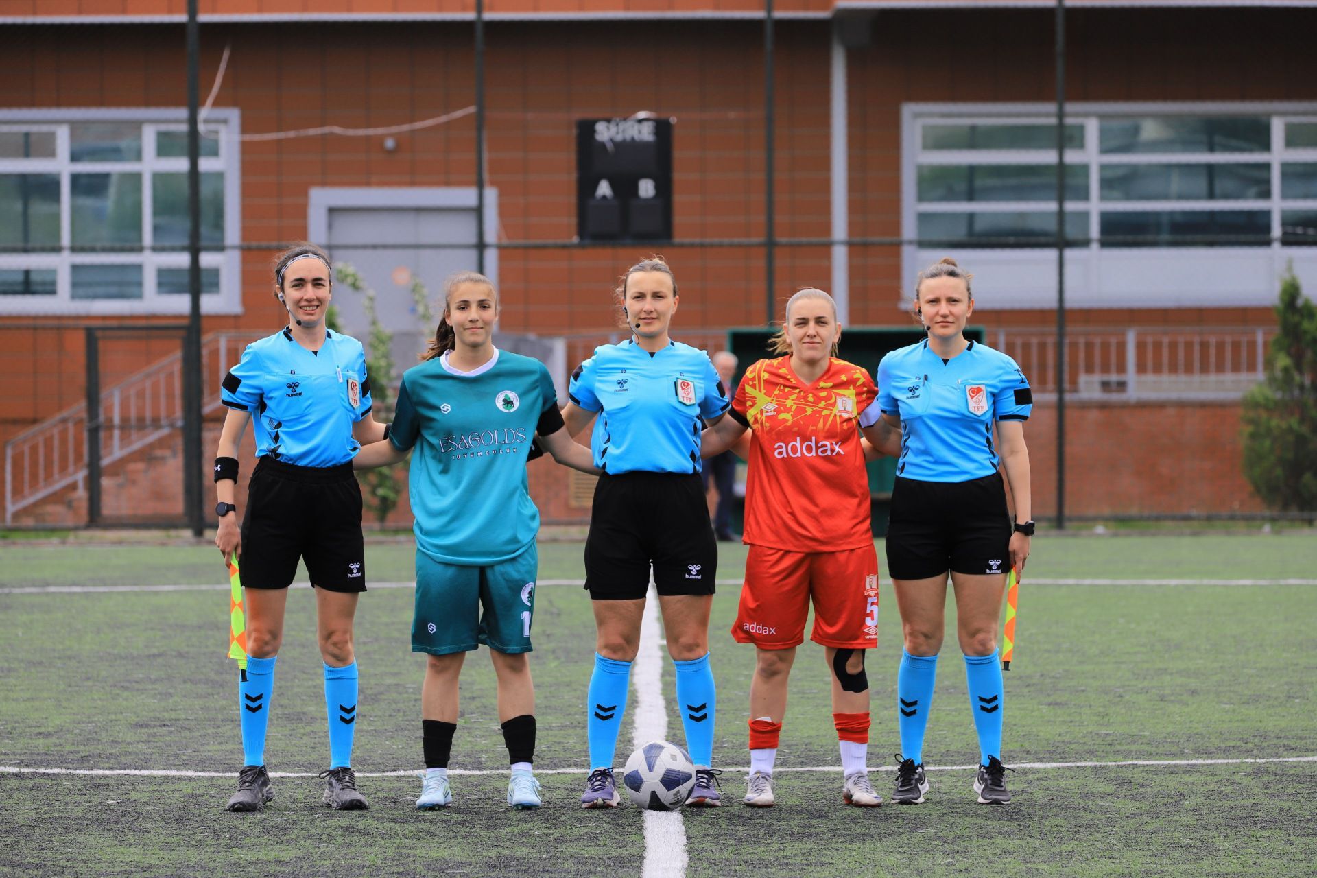 Kolej Spor, Deplasmandan Lider Döndü 14607
