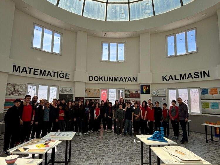 Matematik Müzesi Öğrencileri Ağırlıyor 13704