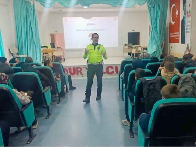 Osmaneli’de Öğrencilere Trafik Eğitimi 14068