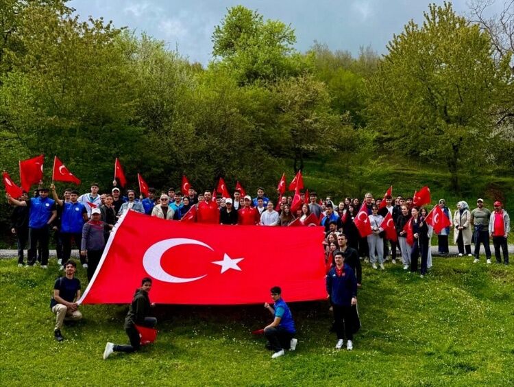 Söğüt’te Gençlik Haftası Doğa Yürüyüşü Ile Coşkuyla Devam Etti 14712