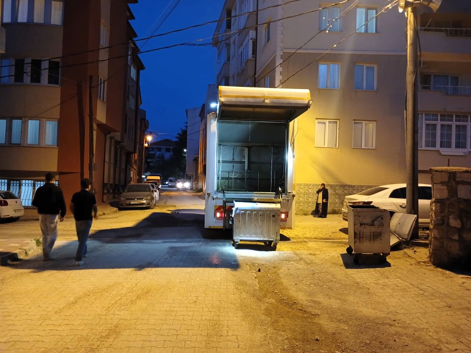 Söğüt’te Konteynerler Dezenfekte Edildi 14984