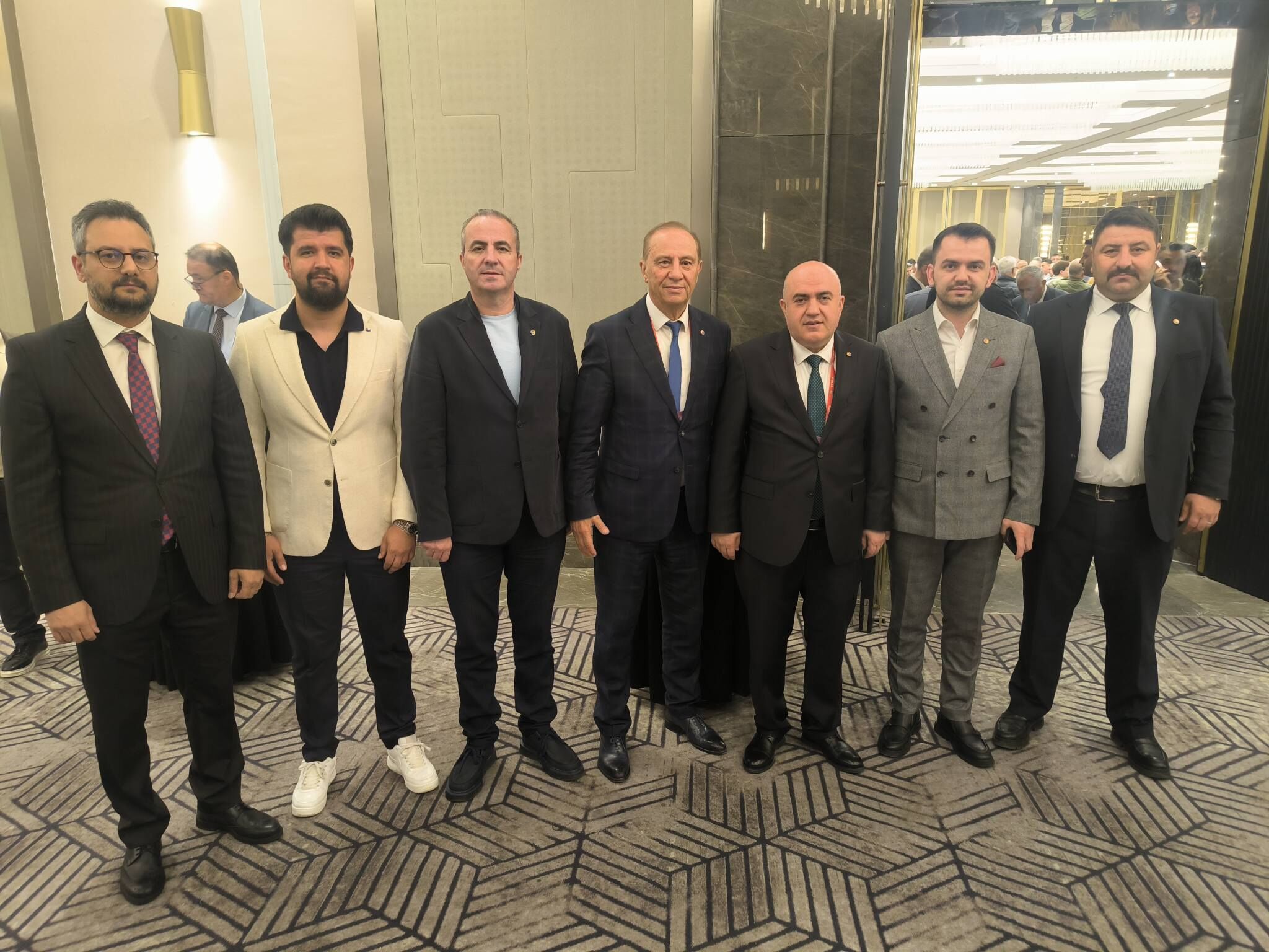 Tobb Zirvesine Bilecik Damgası 14863