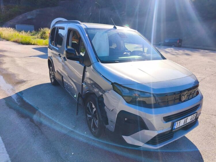 Tünel Çıkışında Kaza 4 Yaralı 15006