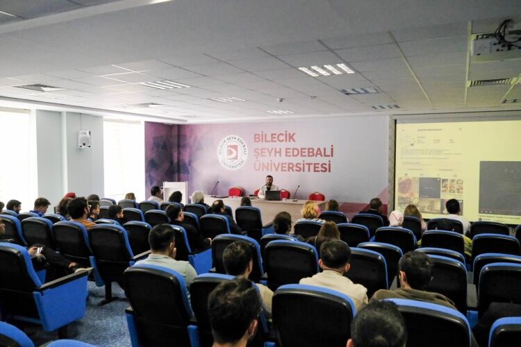 Üni̇versi̇tede “Yas Süreci̇” Programi 13647