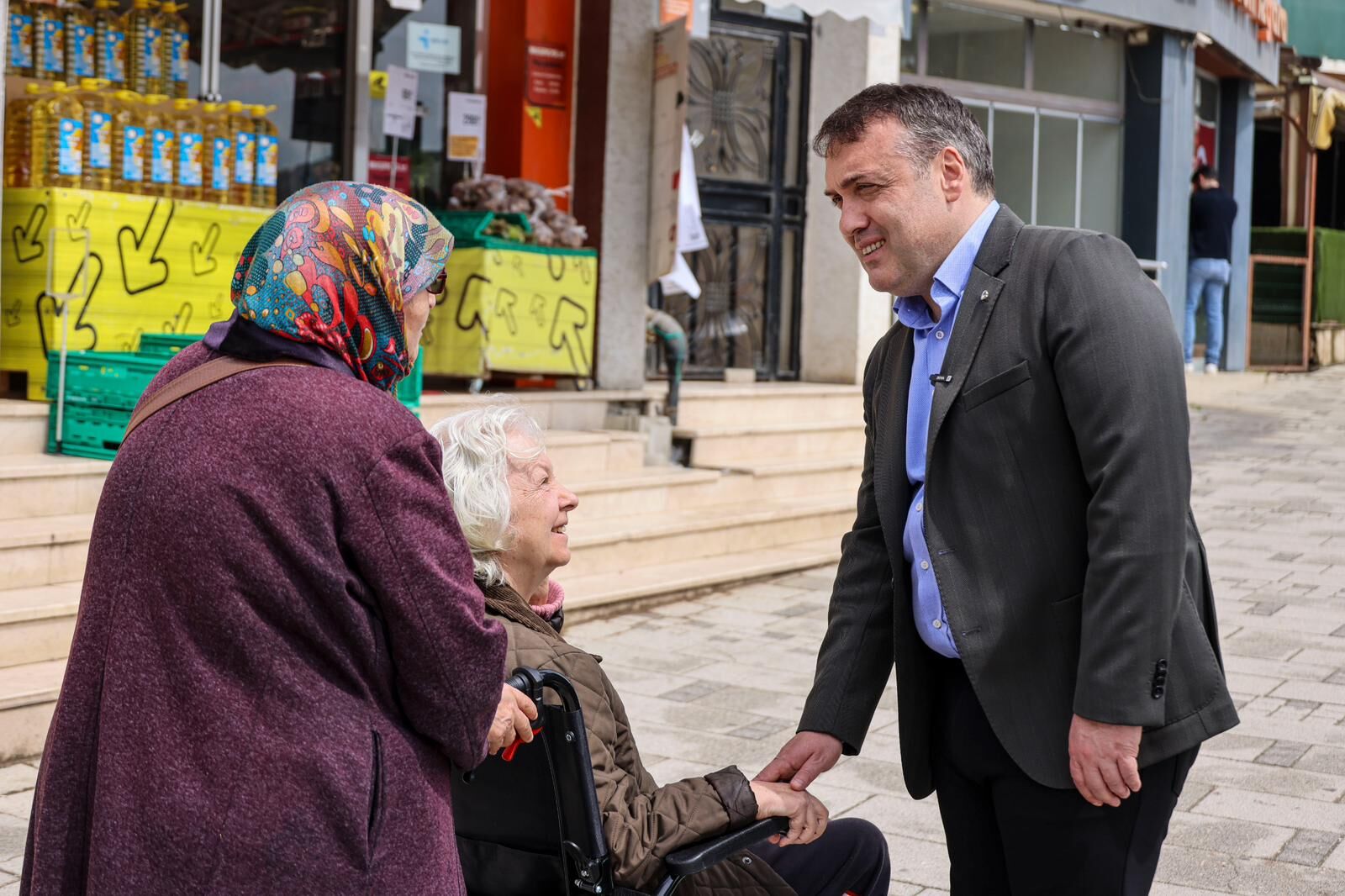 Vali Sözer Sabah Mesaisine Çarşı Ziyaretiyle Başladı 14767