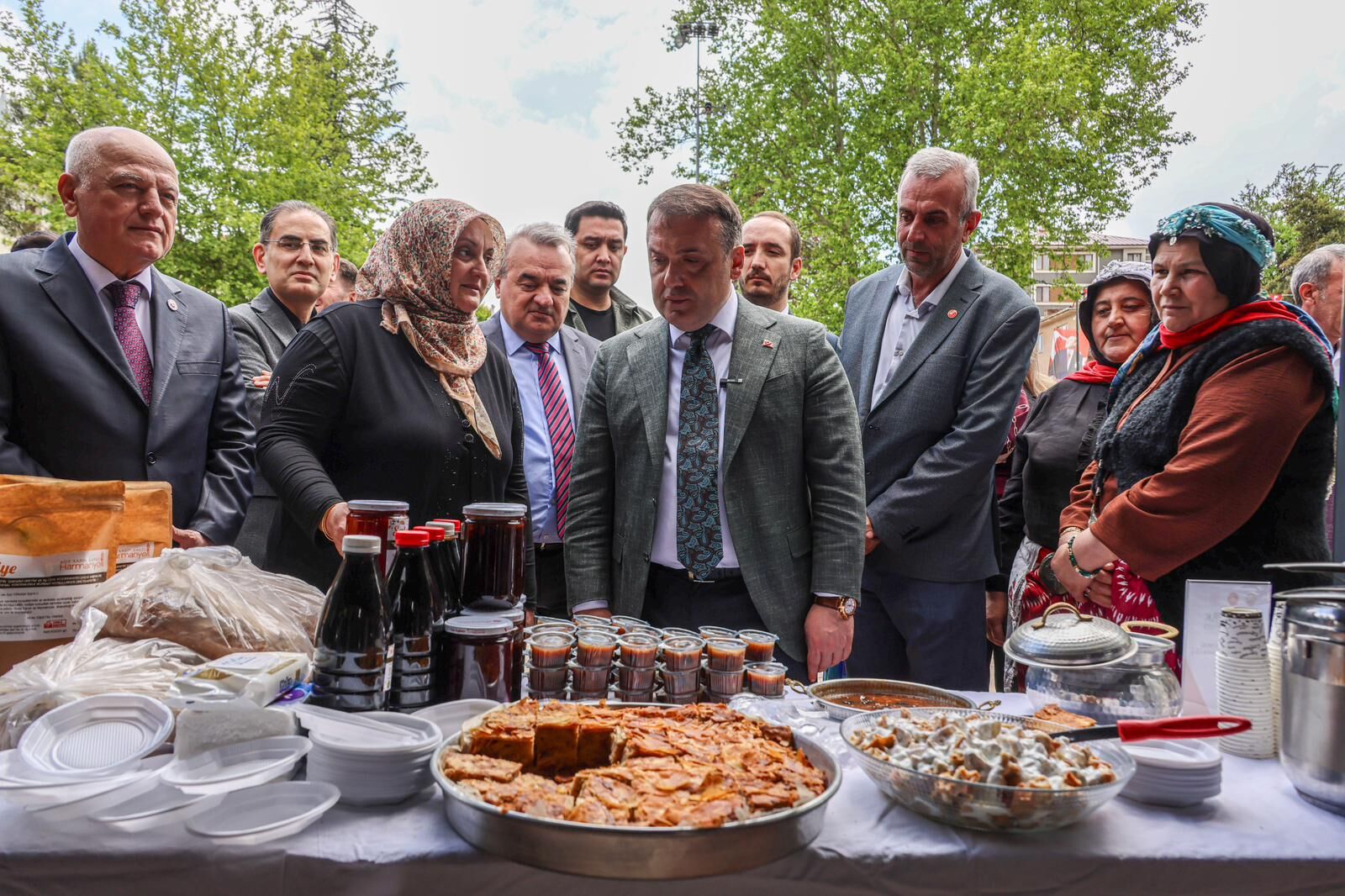 Yöresel Lezzetler Meydanda Buluştu 14664
