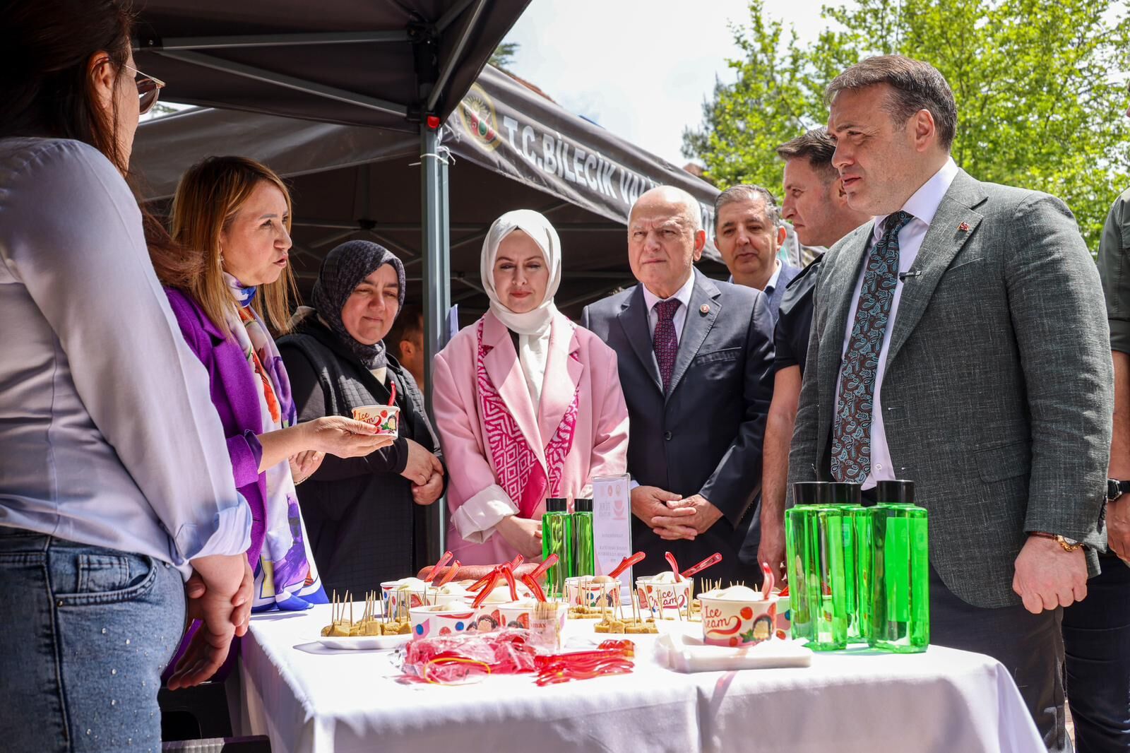 Yöresel Lezzetler Meydanda Buluştu 14666