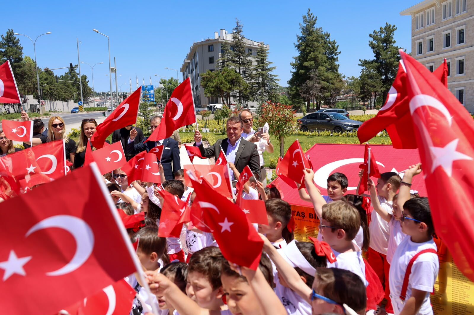 1071 Çocuk, 1 Bayrak 16494