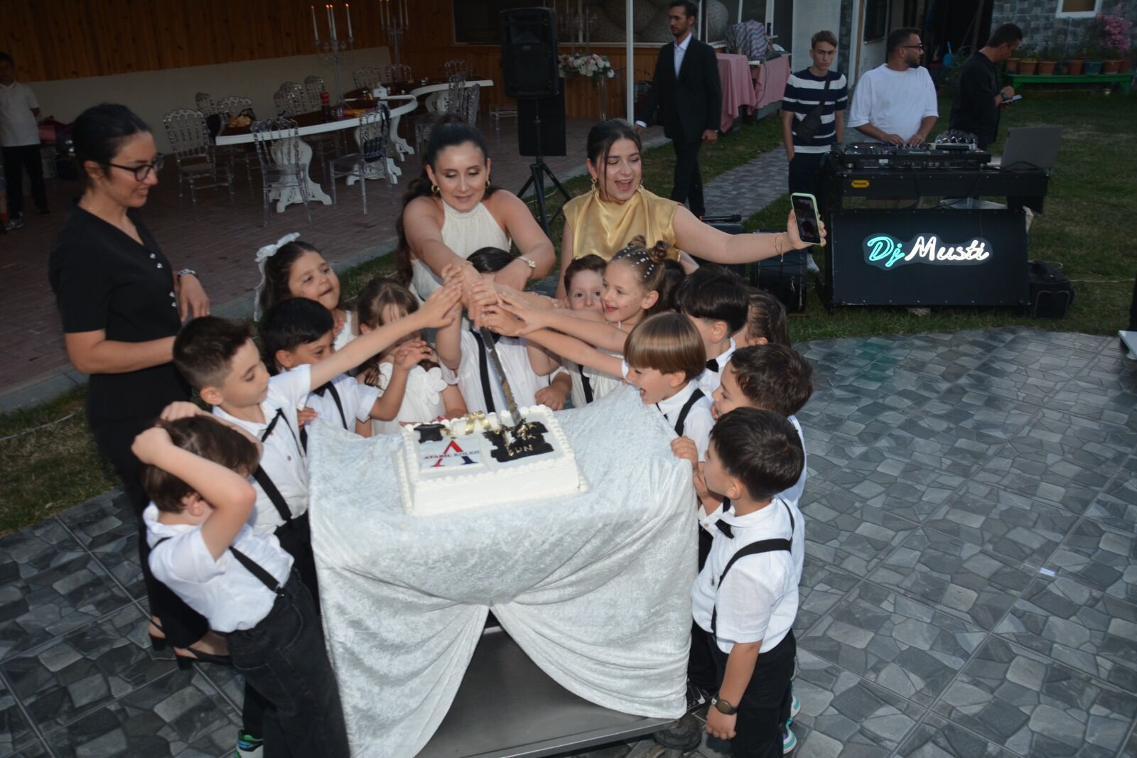 Atabi̇l Koleji’nde Mezuniyet Coşkusu 16471