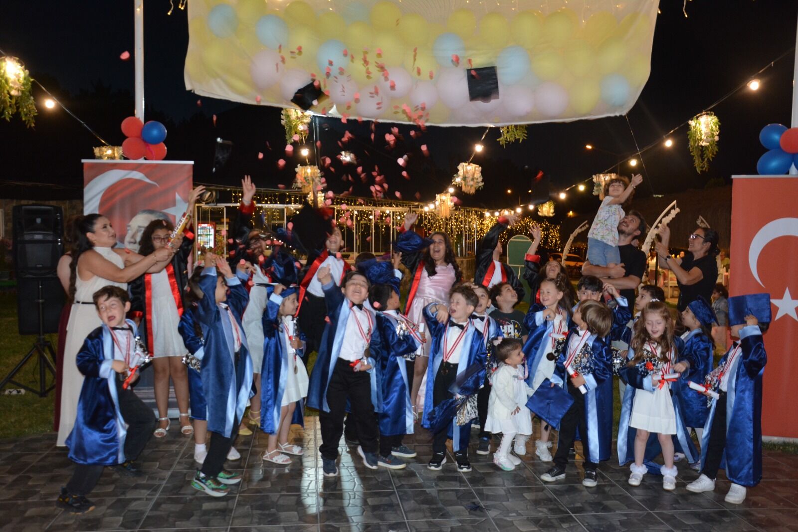 Atabi̇l Koleji’nde Mezuniyet Coşkusu 16473