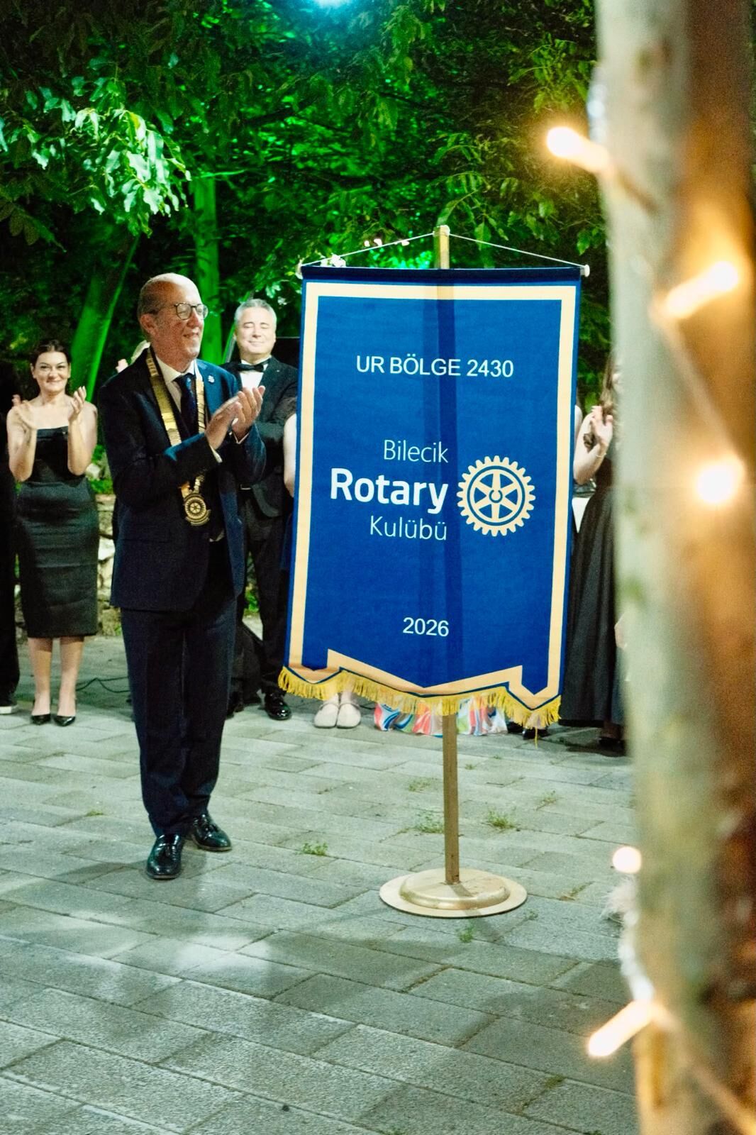 Bi̇leci̇k Rotary Kulübü Görkemli̇ Baloyla Kuruldu 15805