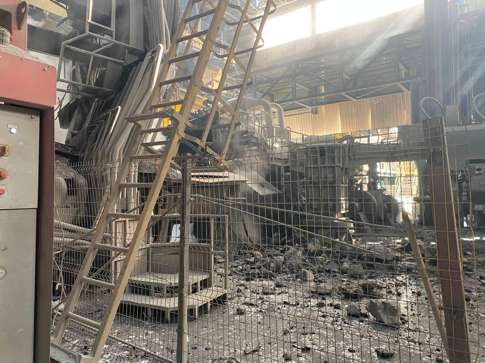 Bilecikte Demir Çelik Fabrikasında Patlama 3 İşçi Yaralandı 15736