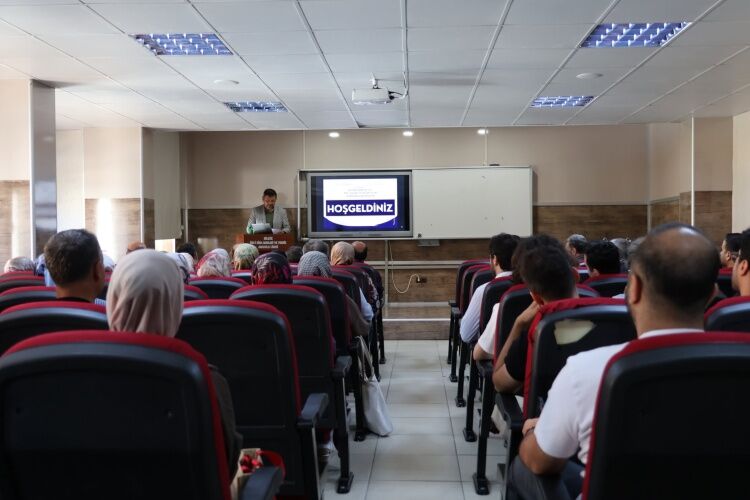 Bi̇leci̇k’te Di̇n, Ahlak Ve Değerler Eği̇ti̇mi̇ Semi̇neri̇ Gerçekleşti̇ri̇ldi̇ 15975